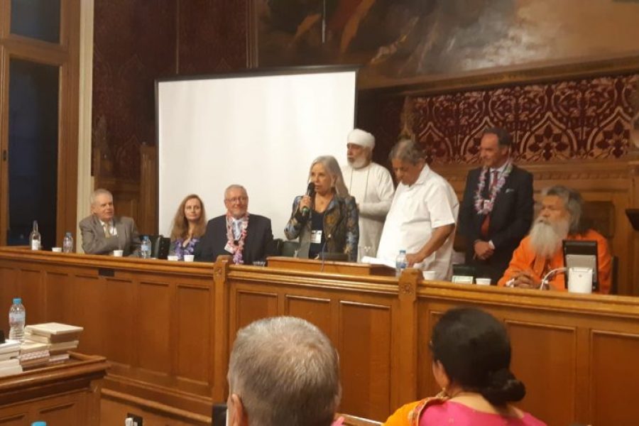 raquel-parlamento-londres-2019